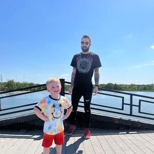 Meet your Posher, Wade